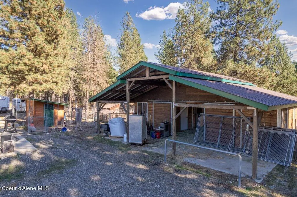 4308 E Rosemont Drive Athol, ID 83801