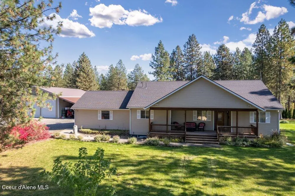 4308 E Rosemont Drive Athol, ID 83801