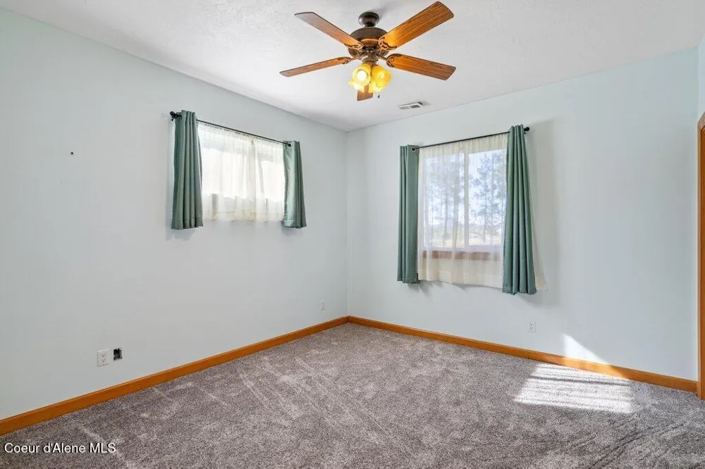 4308 E Rosemont Drive Athol, ID 83801