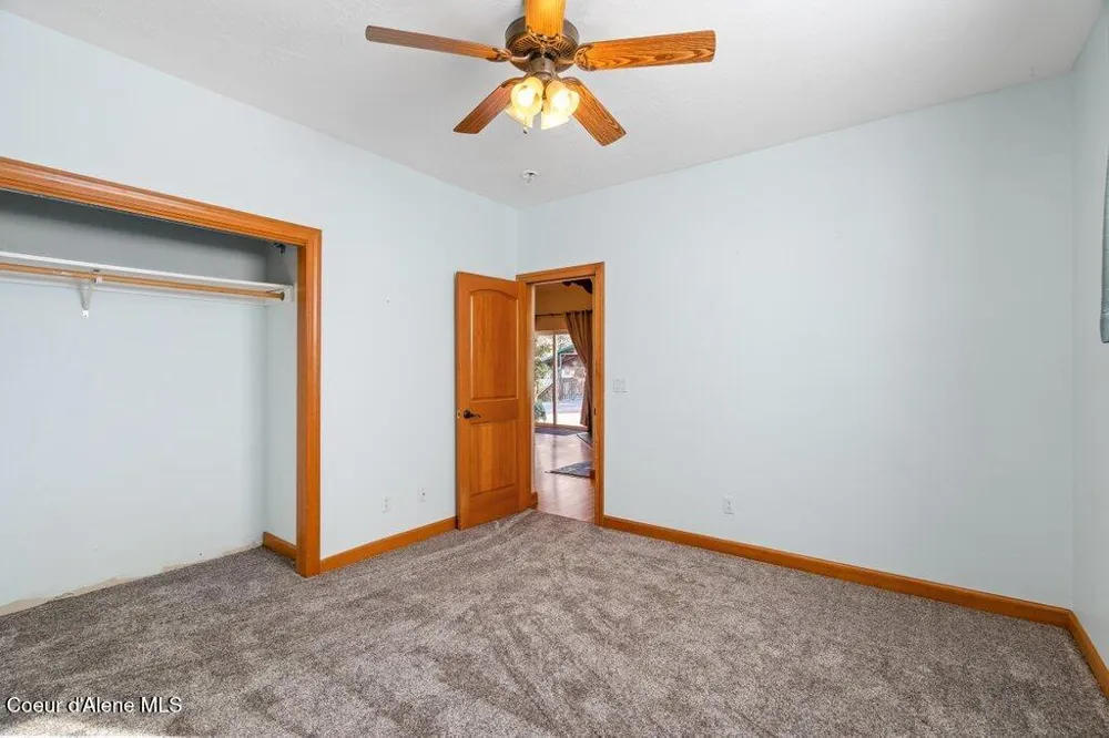4308 E Rosemont Drive Athol, ID 83801