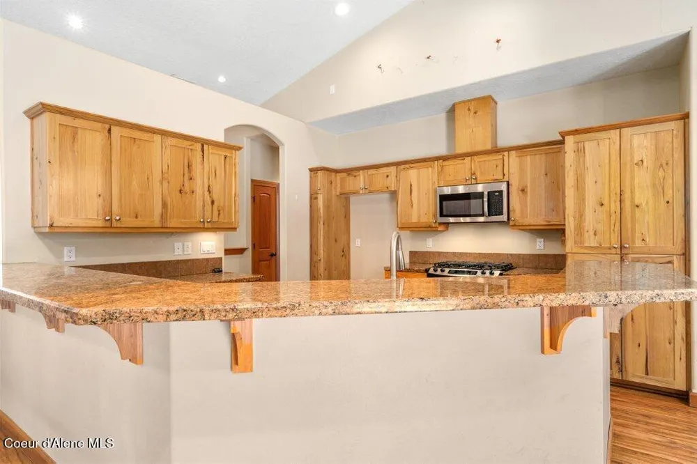 4308 E Rosemont Drive Athol, ID 83801
