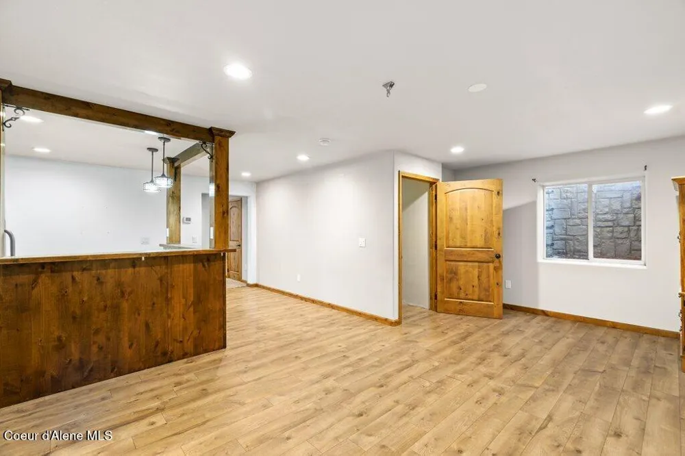 4308 E Rosemont Drive Athol, ID 83801