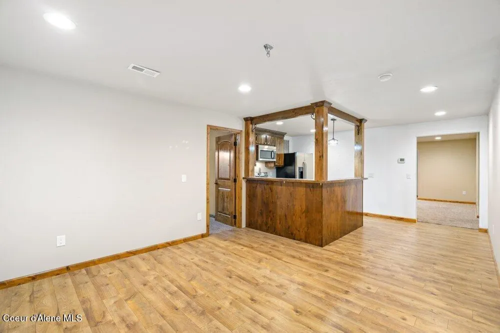 4308 E Rosemont Drive Athol, ID 83801