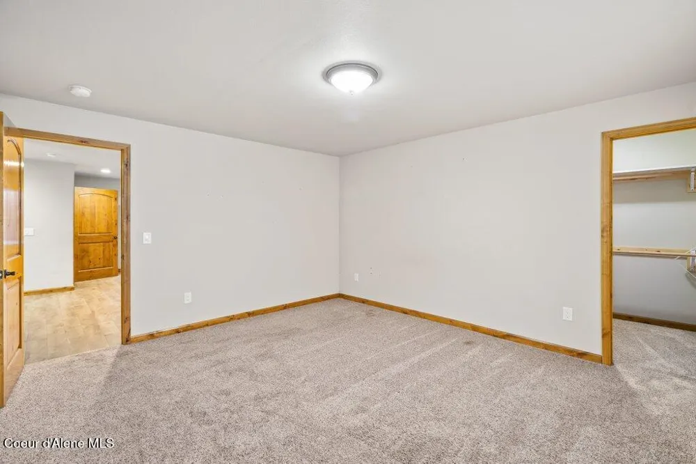 4308 E Rosemont Drive Athol, ID 83801