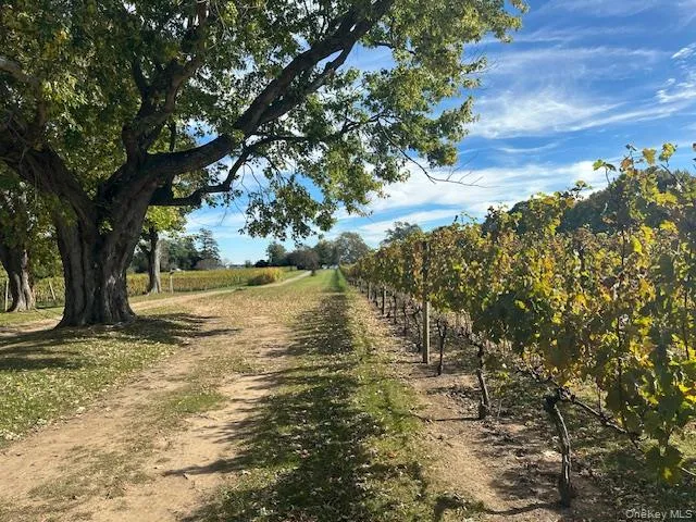 535 Bay Home Road Southold, NY 11971