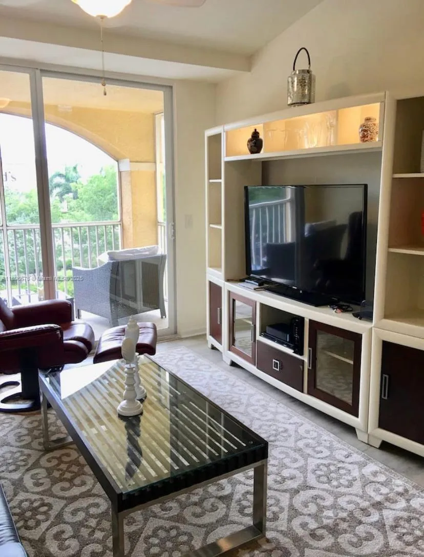 4105 Residence DR #117 Fort Myers, FL 33901