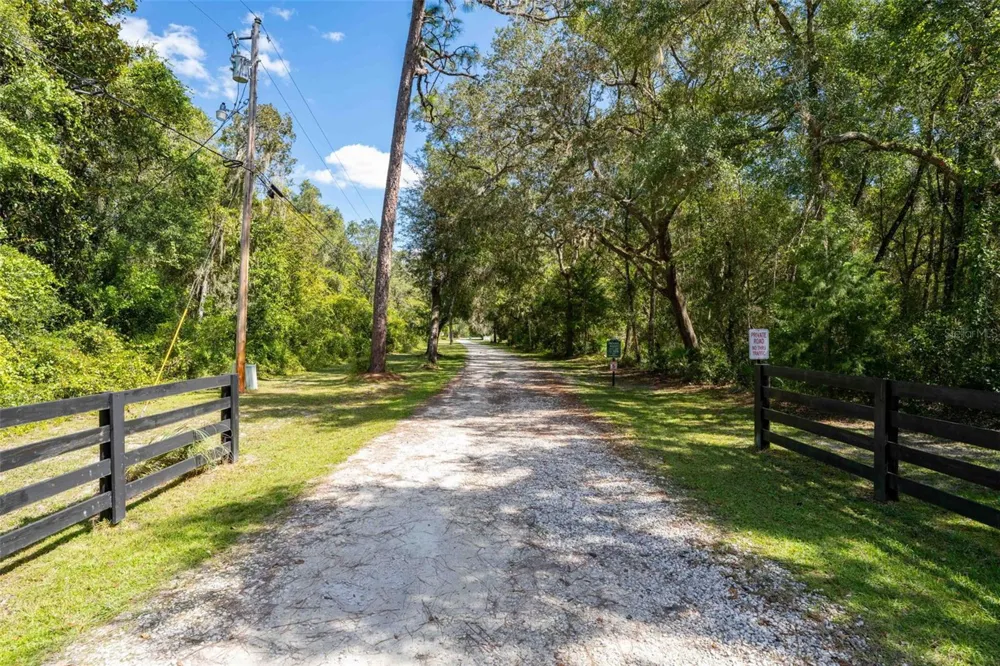 11420 E STEAMBOAT DRIVE Floral City, FL 34436