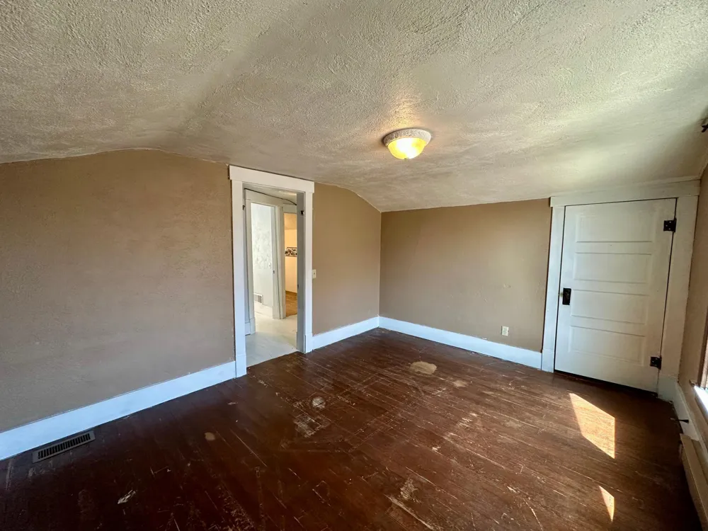 742 Freeman Avenue Luverne, MN 56156