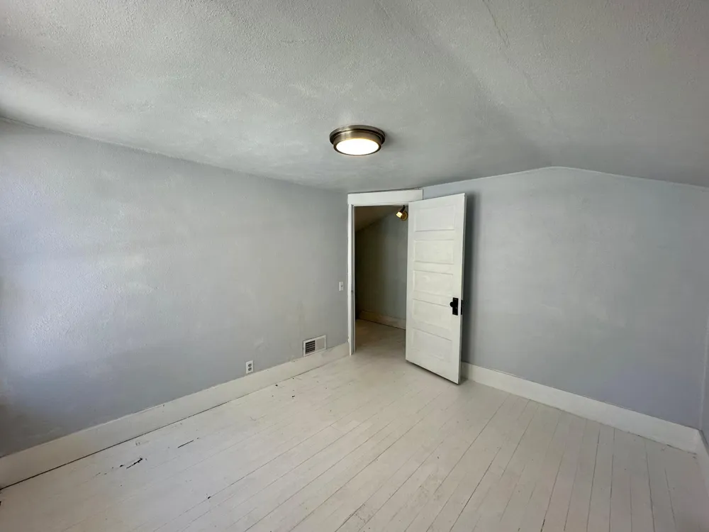 742 Freeman Avenue Luverne, MN 56156
