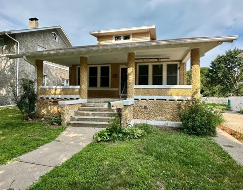 742 Freeman Avenue