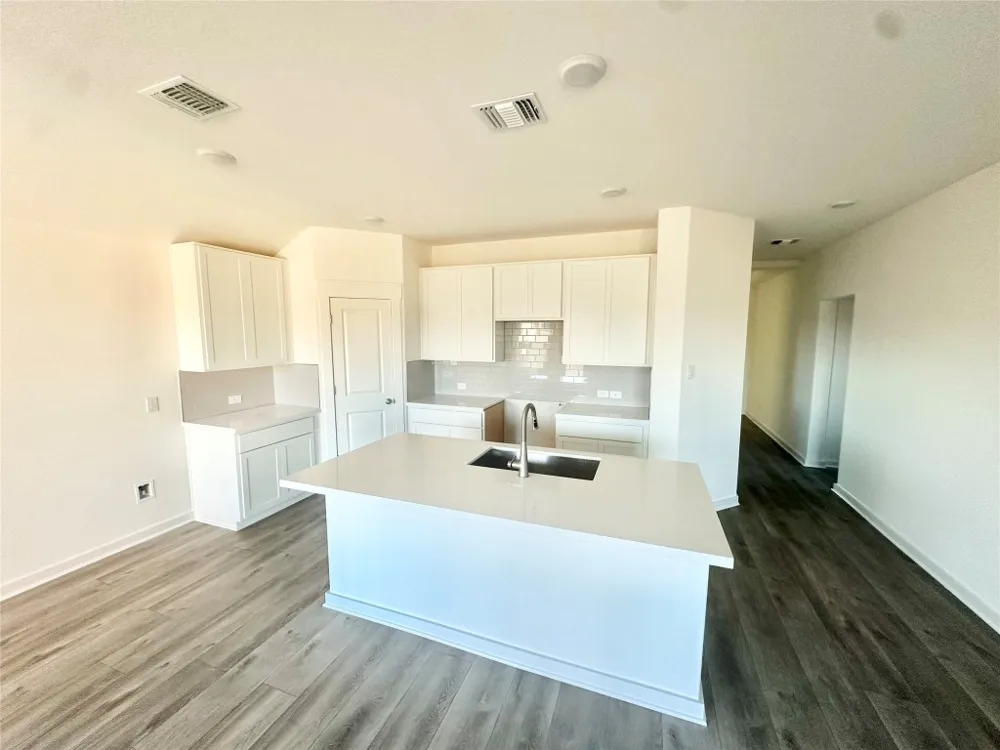 191 Oriole Street Kyle, TX 78640