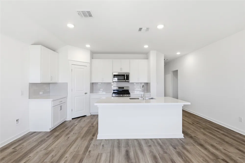191 Oriole Street Kyle, TX 78640