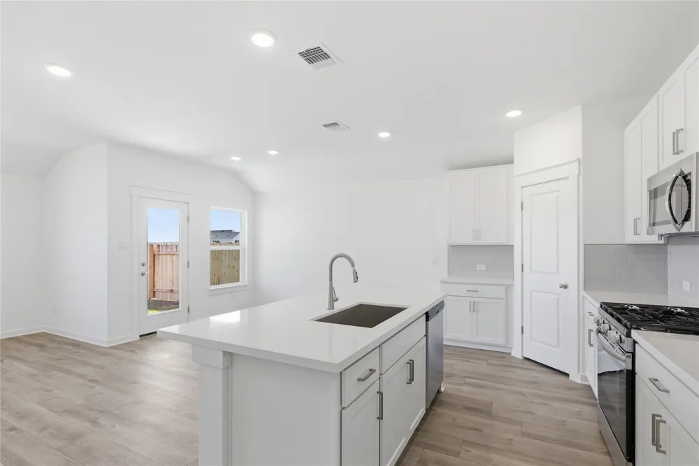 191 Oriole Street Kyle, TX 78640