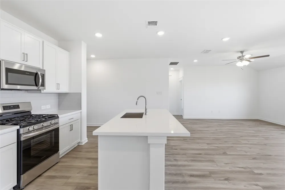 191 Oriole Street Kyle, TX 78640