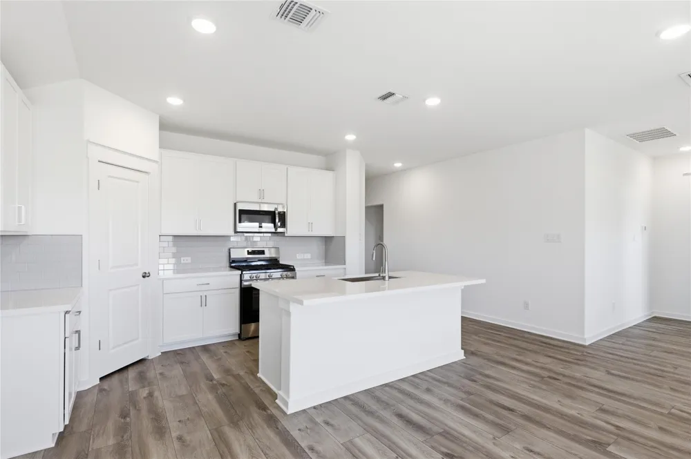 191 Oriole Street Kyle, TX 78640
