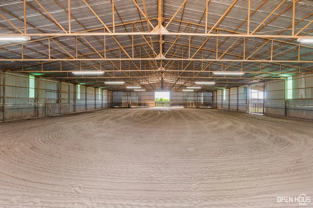 3613 FM 367 Iowa Park, TX 76367