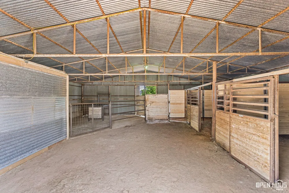 3613 FM 367 Iowa Park, TX 76367