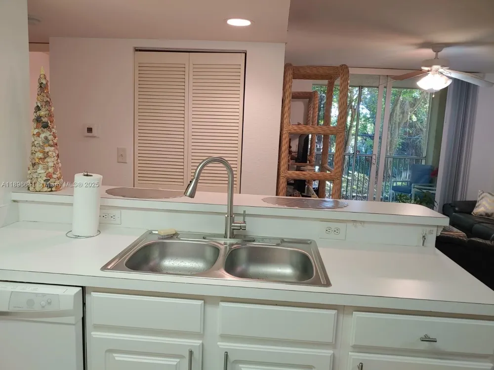 4122 Residence dr #102 Fort Myers, FL 33901