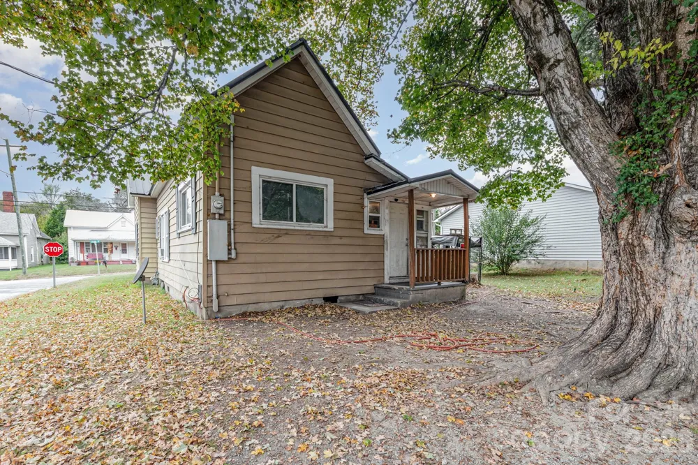 1209 3rd Street Spencer, NC 28159