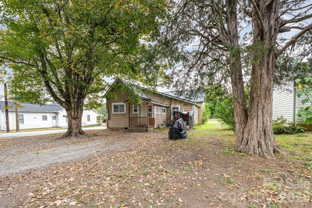 1209 3rd Street Spencer, NC 28159