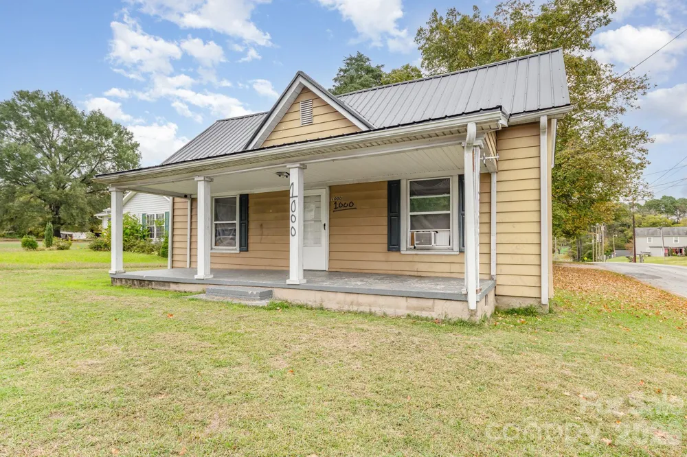 1209 3rd Street Spencer, NC 28159