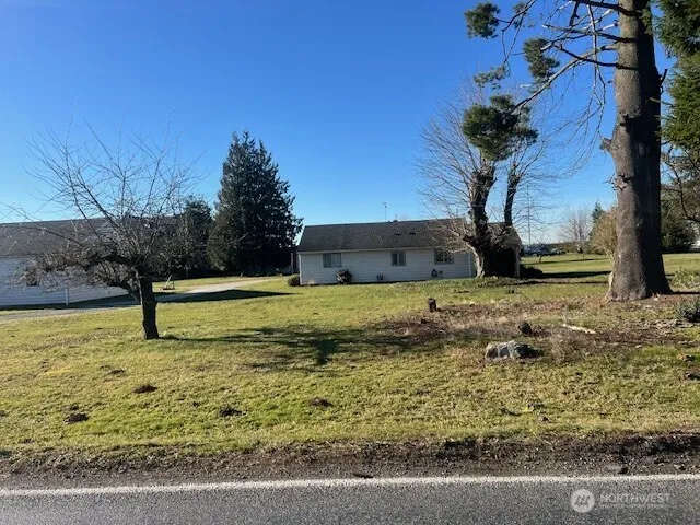 8885 Line rd Lynden, WA 98264