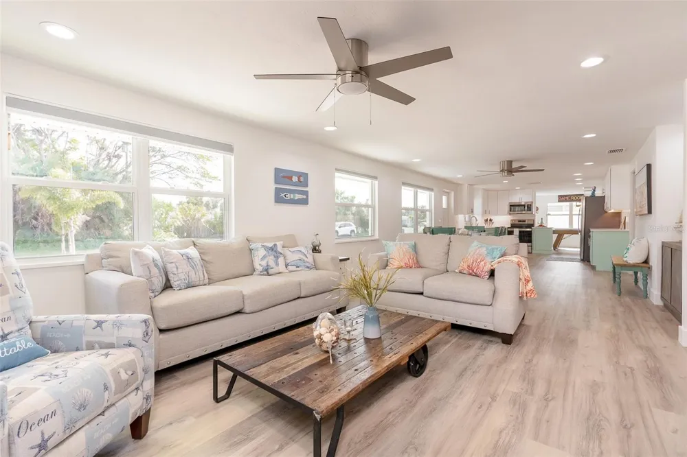 408 71ST STREET Holmes Beach, FL 34217