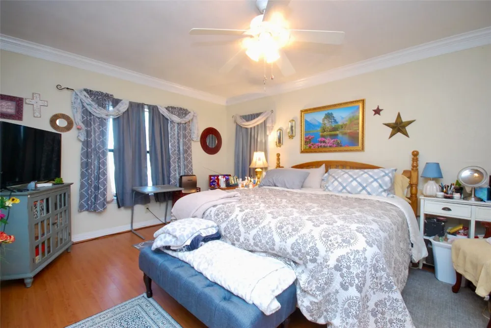 302 S Main Street Schulenburg, TX 78956