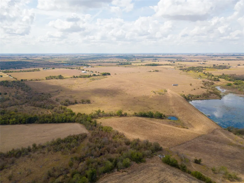 2689 County Road 419 Road Taylor, TX 76574
