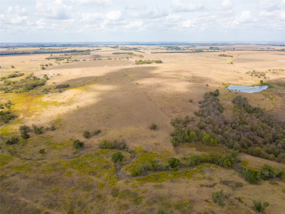 2689 County Road 419 Road Taylor, TX 76574