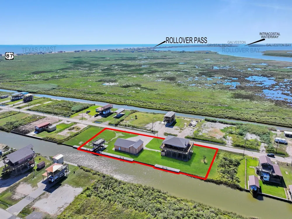 1332 Van Sant Gilchrist, TX 77617