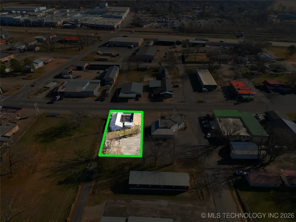 320 S 2nd Street Stilwell, OK 74960
