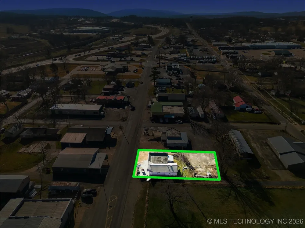 320 S 2nd Street Stilwell, OK 74960