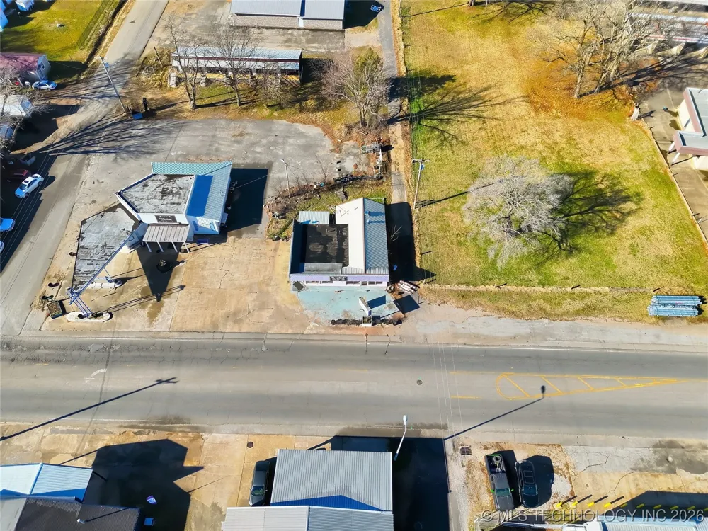 320 S 2nd Street Stilwell, OK 74960
