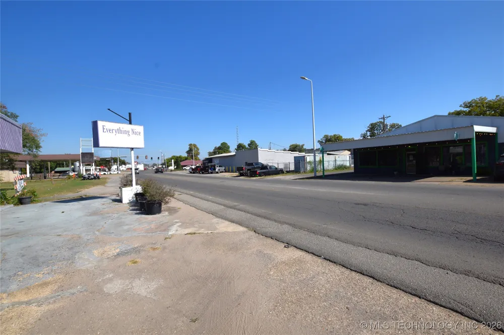 320 S 2nd Street Stilwell, OK 74960