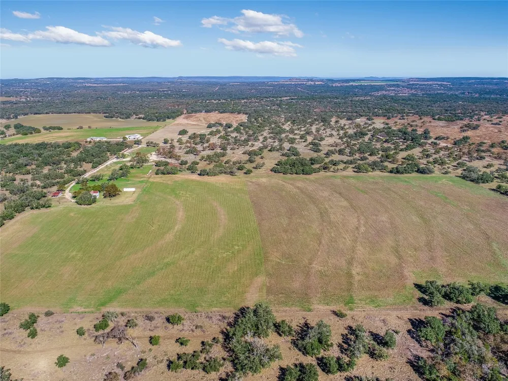 788 Clarence Jacoby Road Fredericksburg, TX 78624