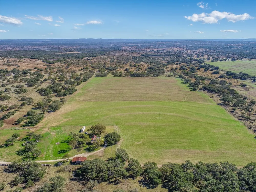 788 Clarence Jacoby Road Fredericksburg, TX 78624