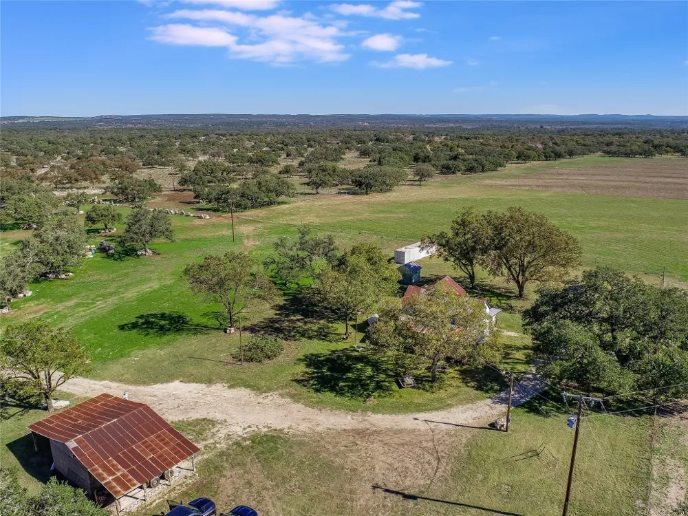 788 Clarence Jacoby Road Fredericksburg, TX 78624