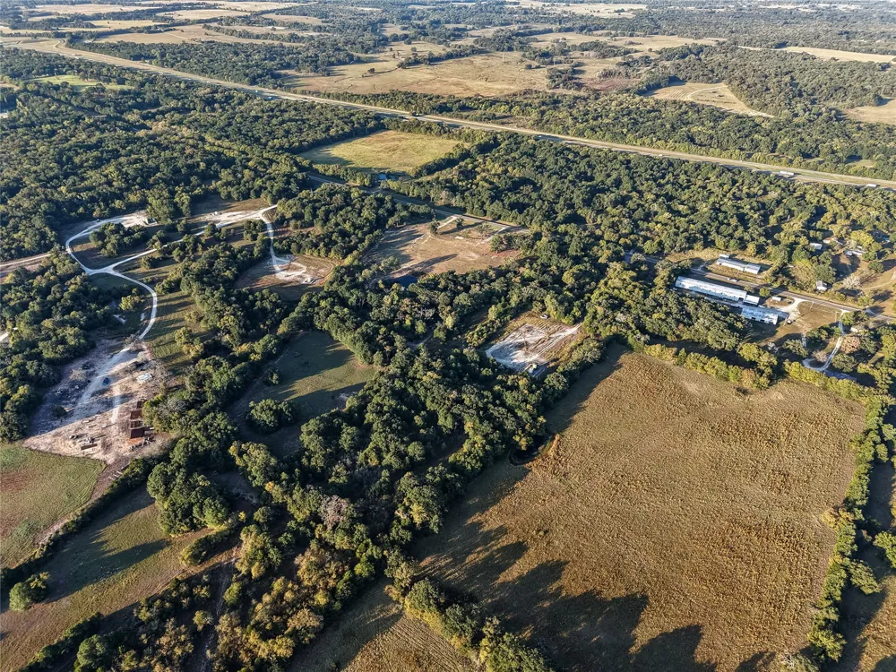 7 S State Highway 75 Fairfield, TX 75840