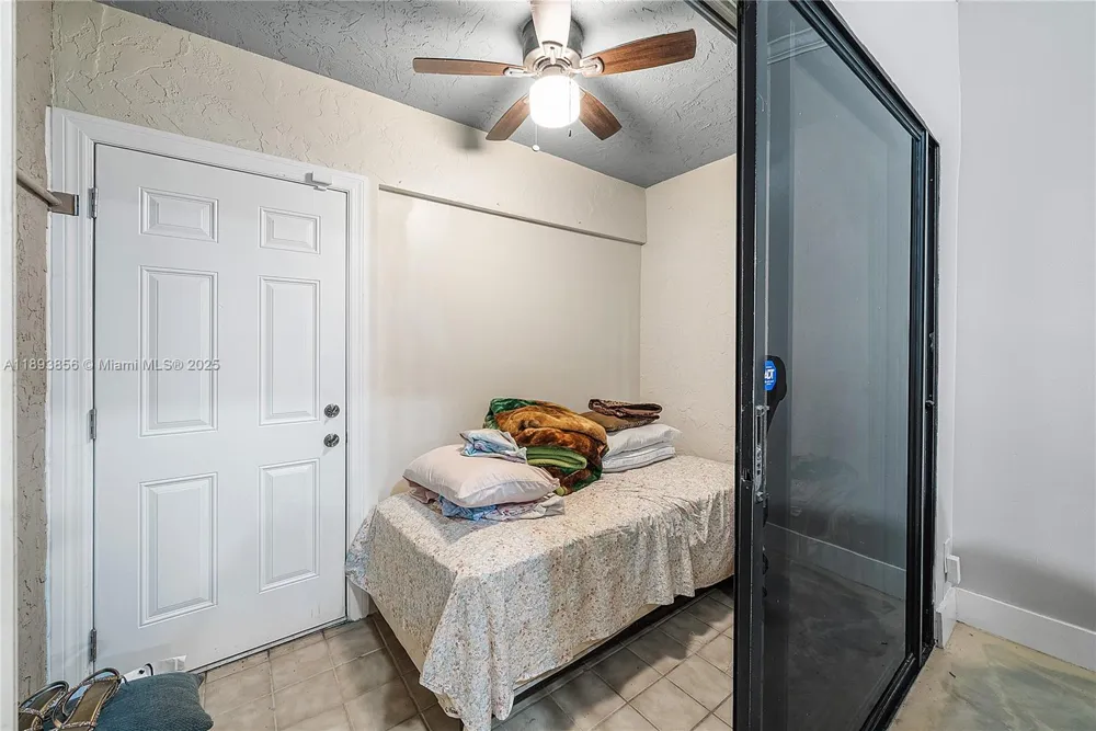 3875 Island club w Lantana, FL 33462