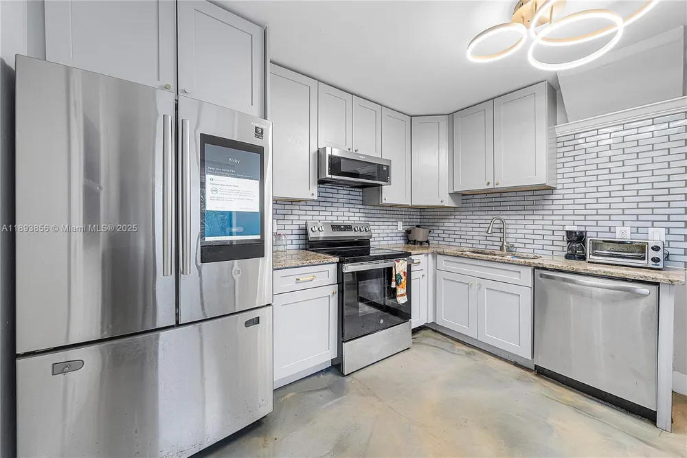 3875 Island club w Lantana, FL 33462