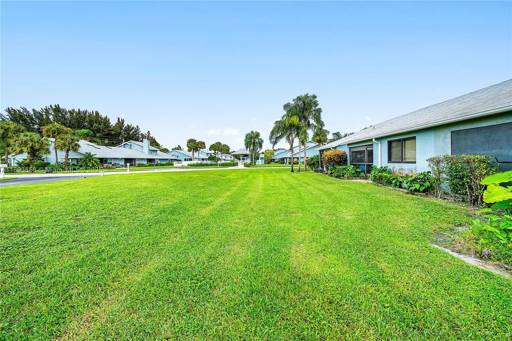 3875 Island club w Lantana, FL 33462