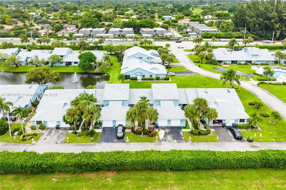 3875 Island club w Lantana, FL 33462