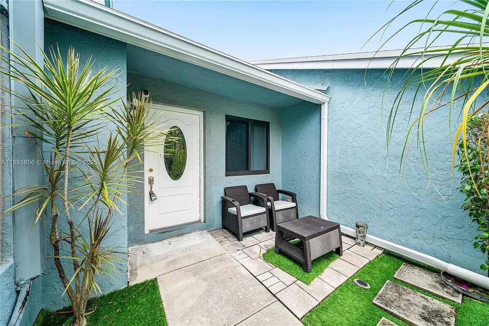 3875 Island club w Lantana, FL 33462