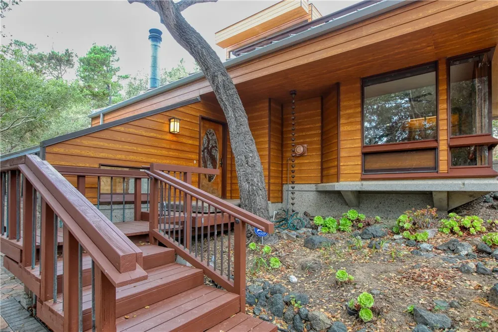 1021 Hillcrest Cambria, CA 93428