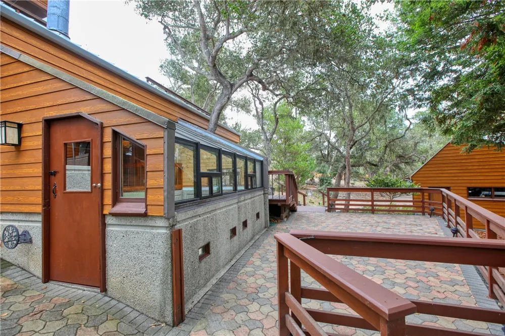 1021 Hillcrest Cambria, CA 93428