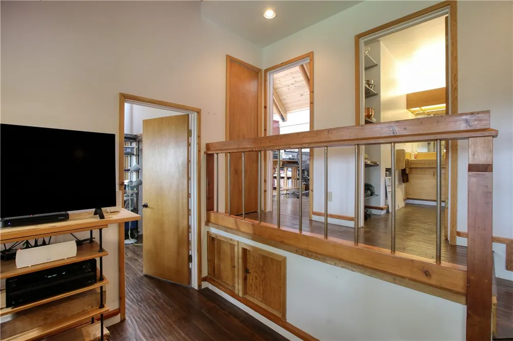 1021 Hillcrest Cambria, CA 93428