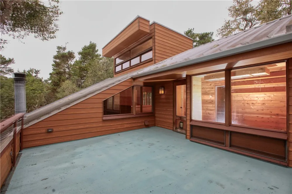 1021 Hillcrest Cambria, CA 93428