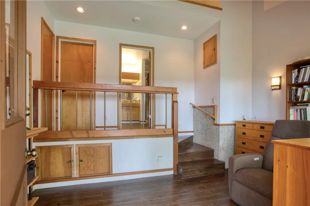 1021 Hillcrest Cambria, CA 93428