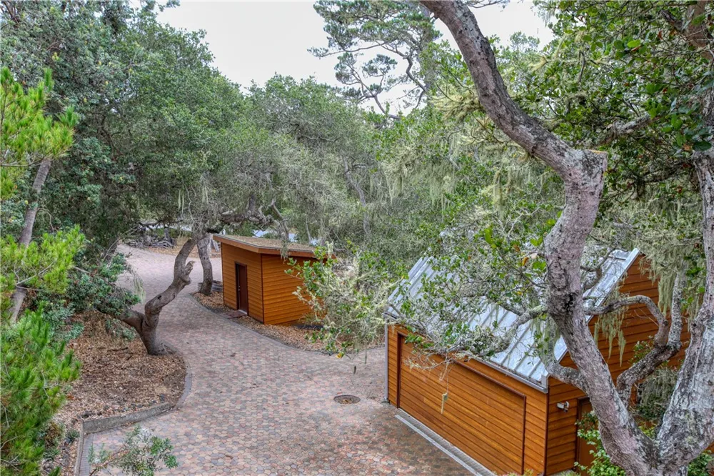 1021 Hillcrest Cambria, CA 93428